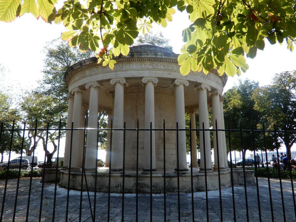 Sailor's Small Corfu (city)